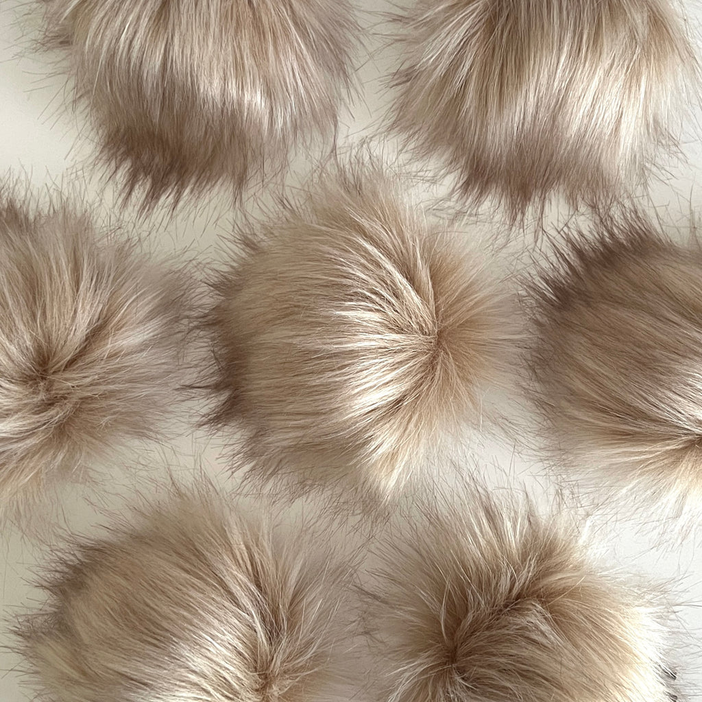 champagne faux fur pom pom three birds yarn studio lizzy knits