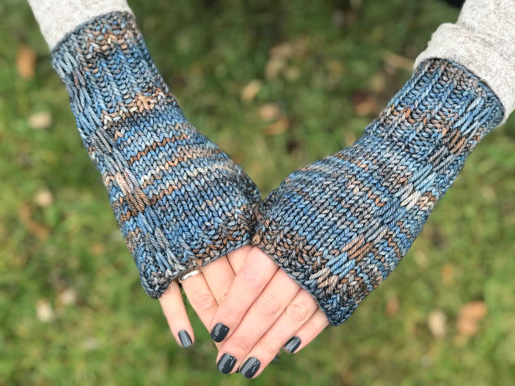 Cassiopeia Mittens and Fingerless Gloves Pattern