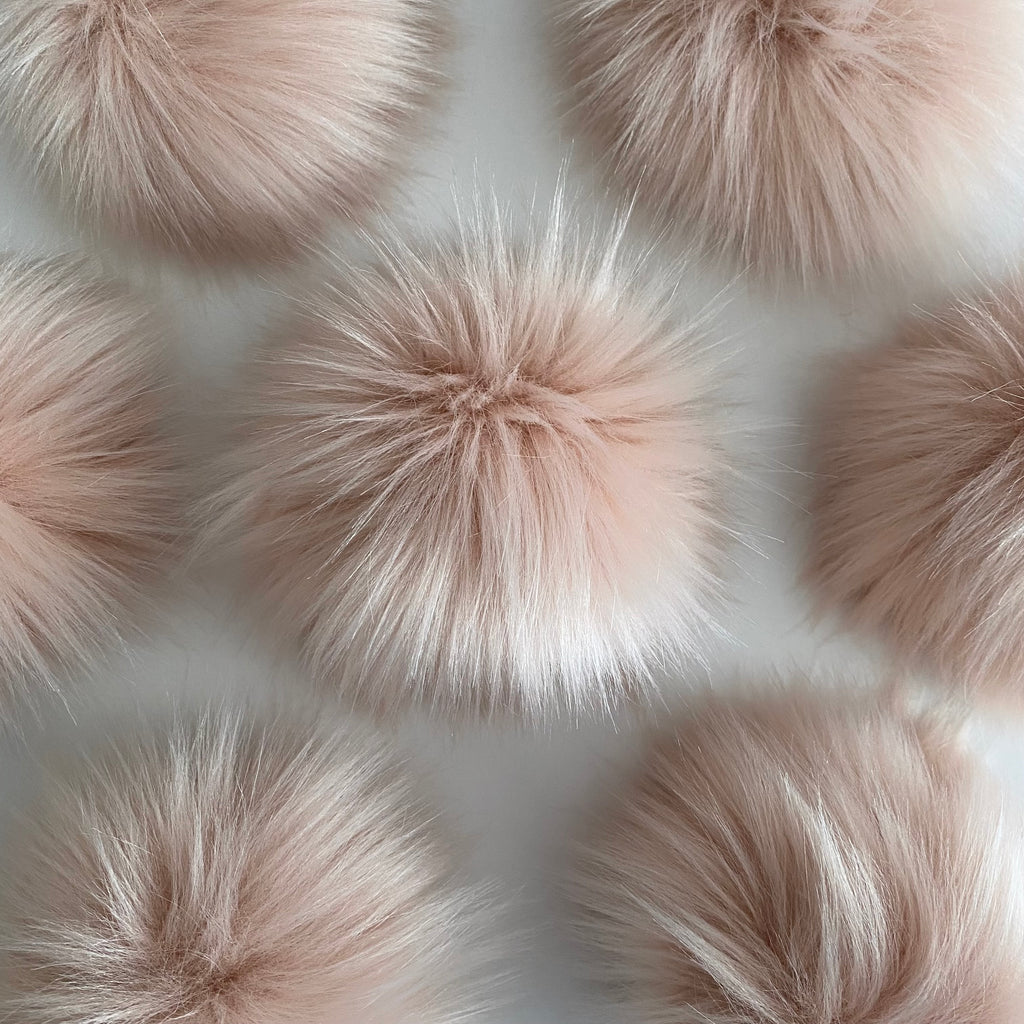 Faux Fur Pom Pom Canyon, Snap Closure – Wool and Company