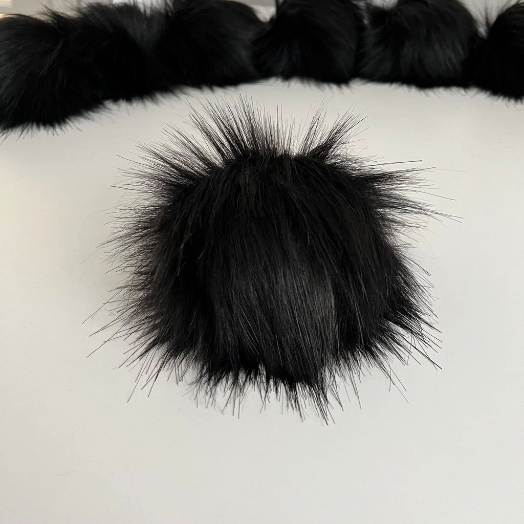 EMO luxury faux fur pom pom