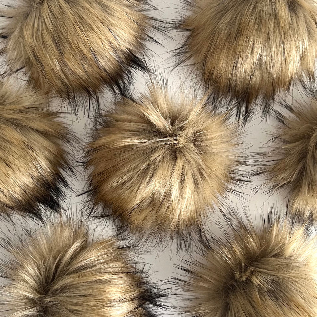 Faux Fur Pom Poms – EWE fine fiber goods