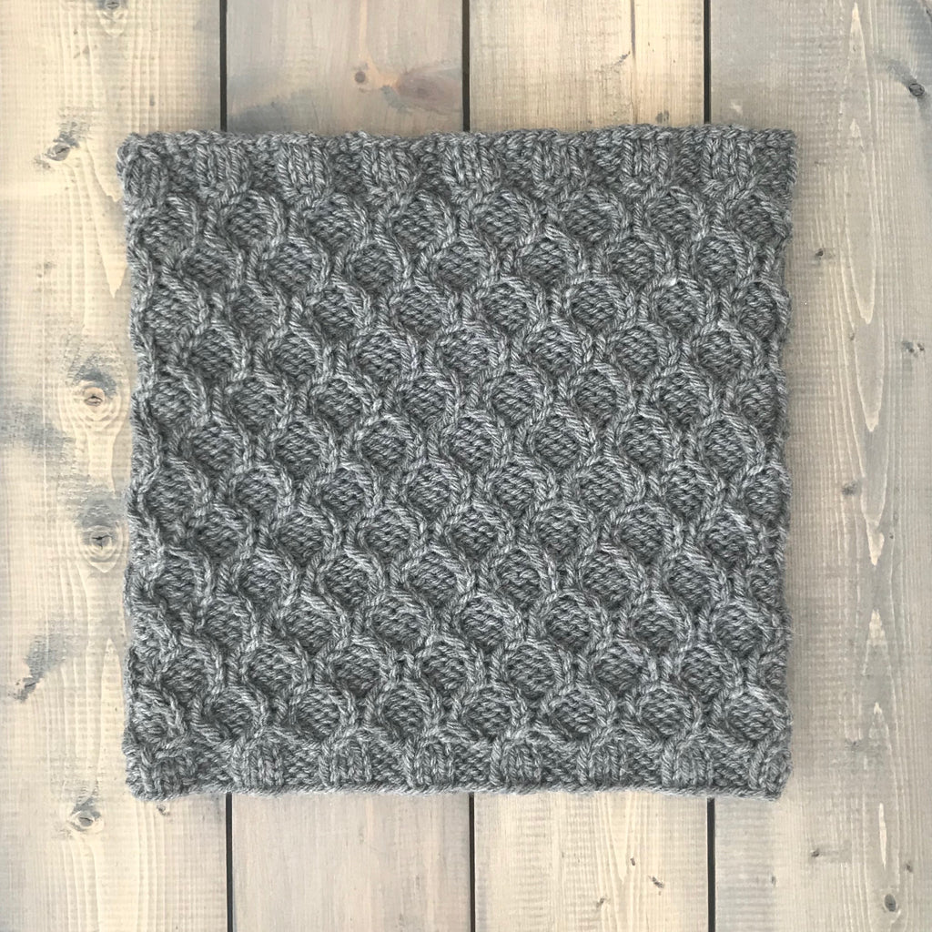 Busy Bee Cowl Pattern